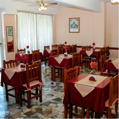 COMEDOR: Salón comedor para disfrutar del amplio desayuno buffet. de Hotel el Pescador